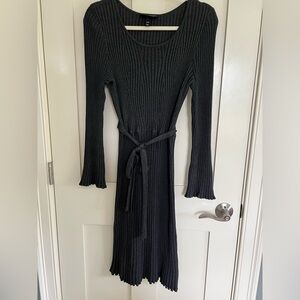 EUC Lane Bryant Charcoal Gray Belted Long Sleeve Sweater Dress Size 14/16